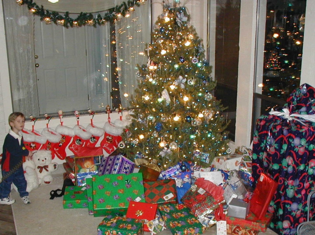 Hildebrand Christmas ScreenSaver/1024x768_2002-12-24 Christmas Eve 12.jpg